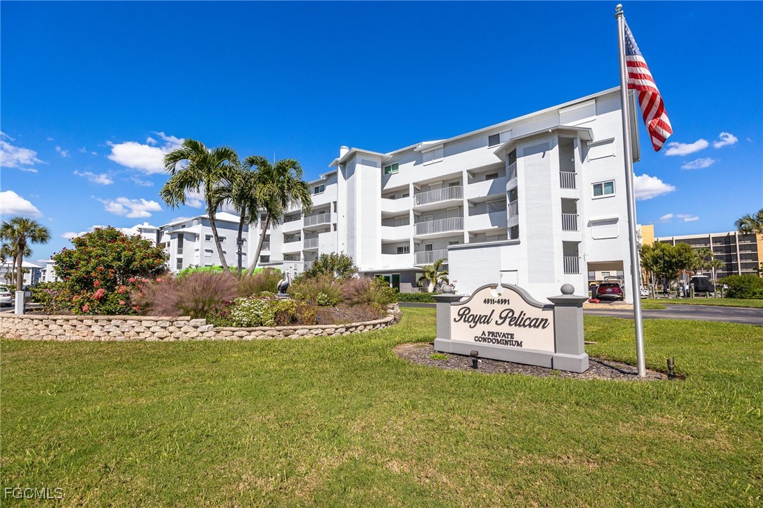 4511 Bay Beach Lane 315