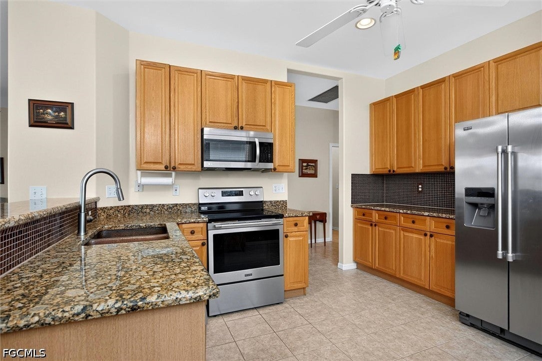 11237 Lakeland Circle