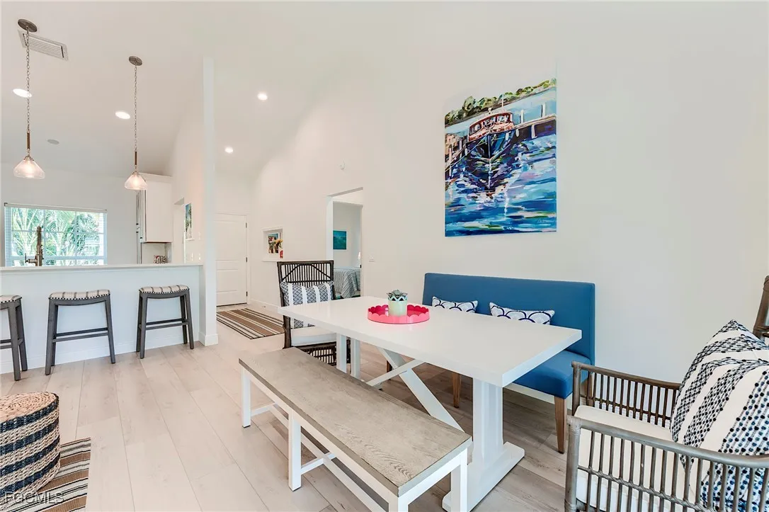 Sanibel, Florida, 33957, United States, 3 Bedrooms Bedrooms, ,2 BathroomsBathrooms,Residential,Active,1960333