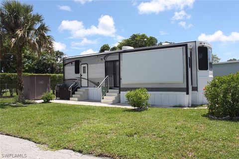 A home in NAPLES