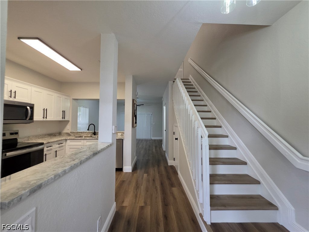 10035 Poppy Hill Drive