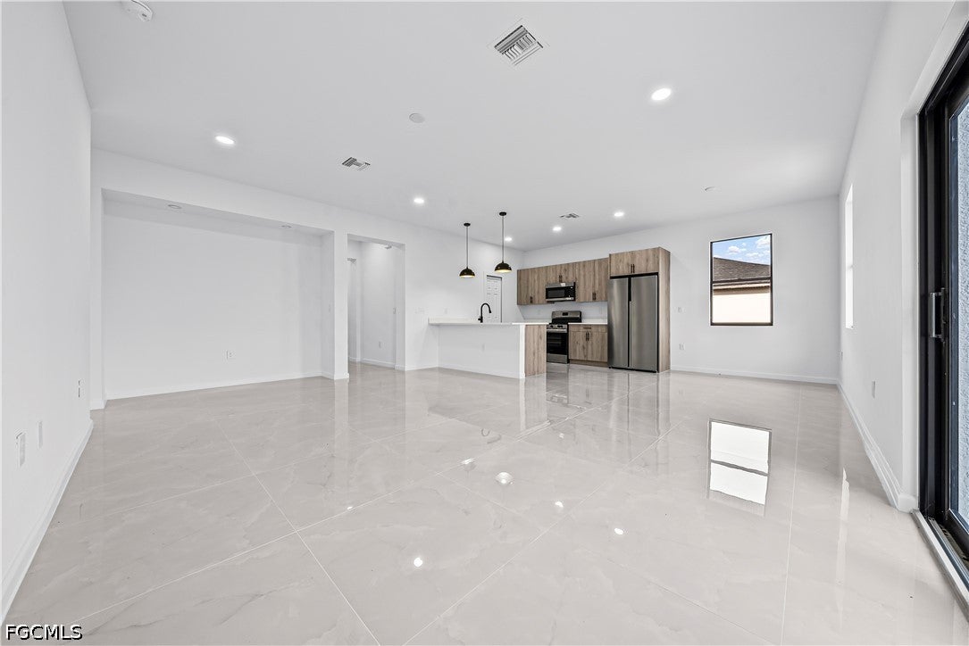 3305 43rd Street W