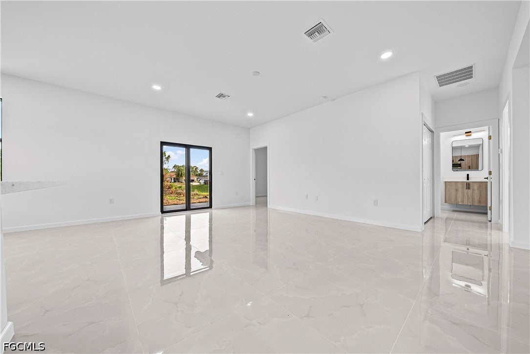 3305 43rd Street W