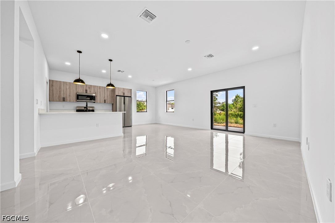 3305 43rd Street W