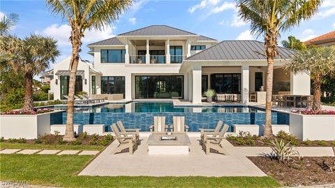 2020 7th Street S Naples FL 34102