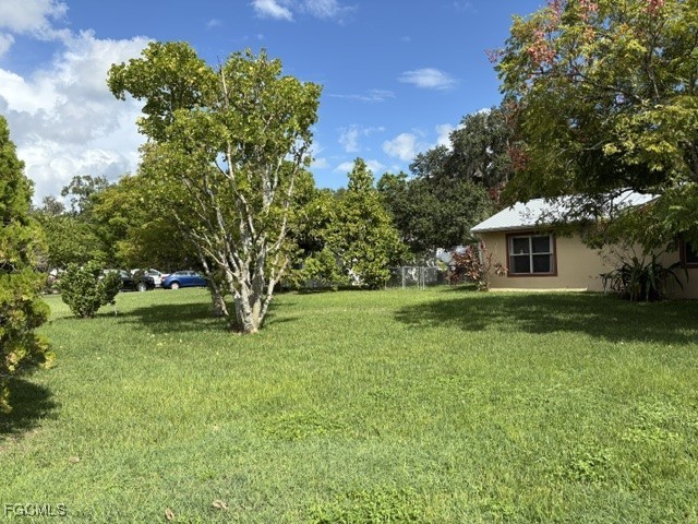 4014 N Edgewater Circle