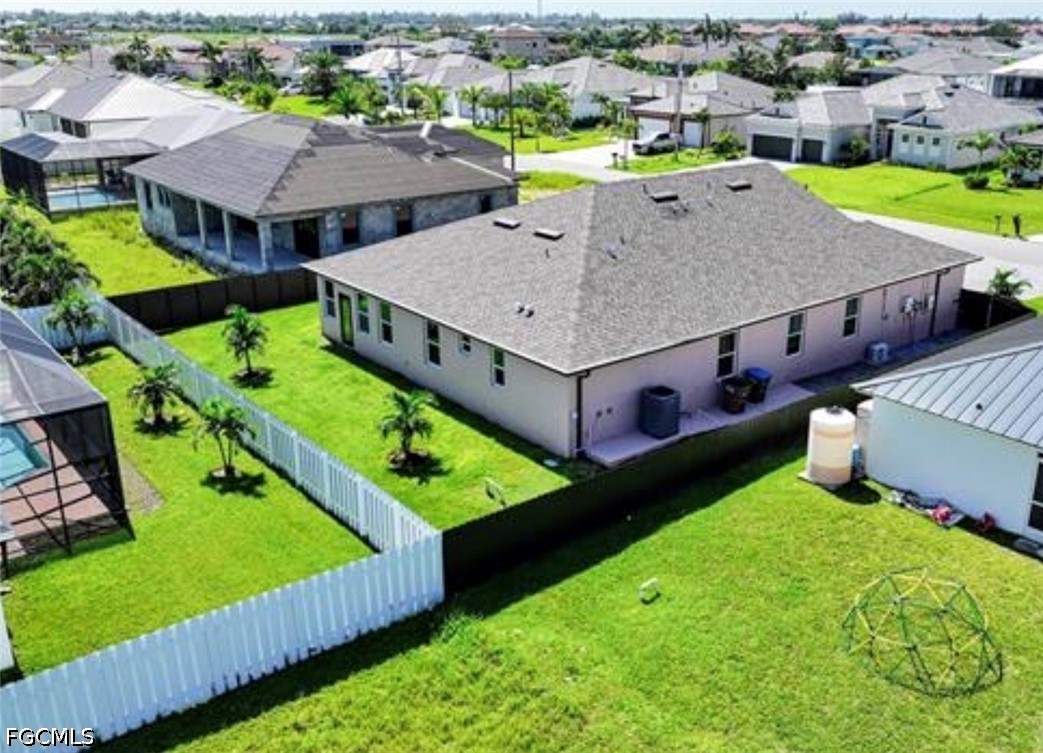 3327 NW 1st Street