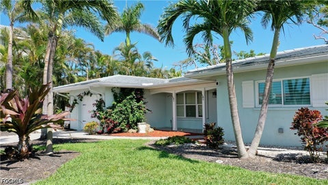 Tiny photo for 253 Bayshore Drive, Cape Coral, FL 33904 (MLS # 2026026944)