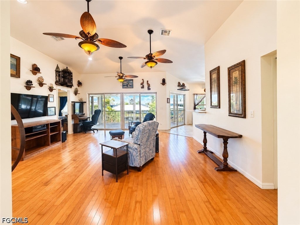 2708 Sanderling Court
