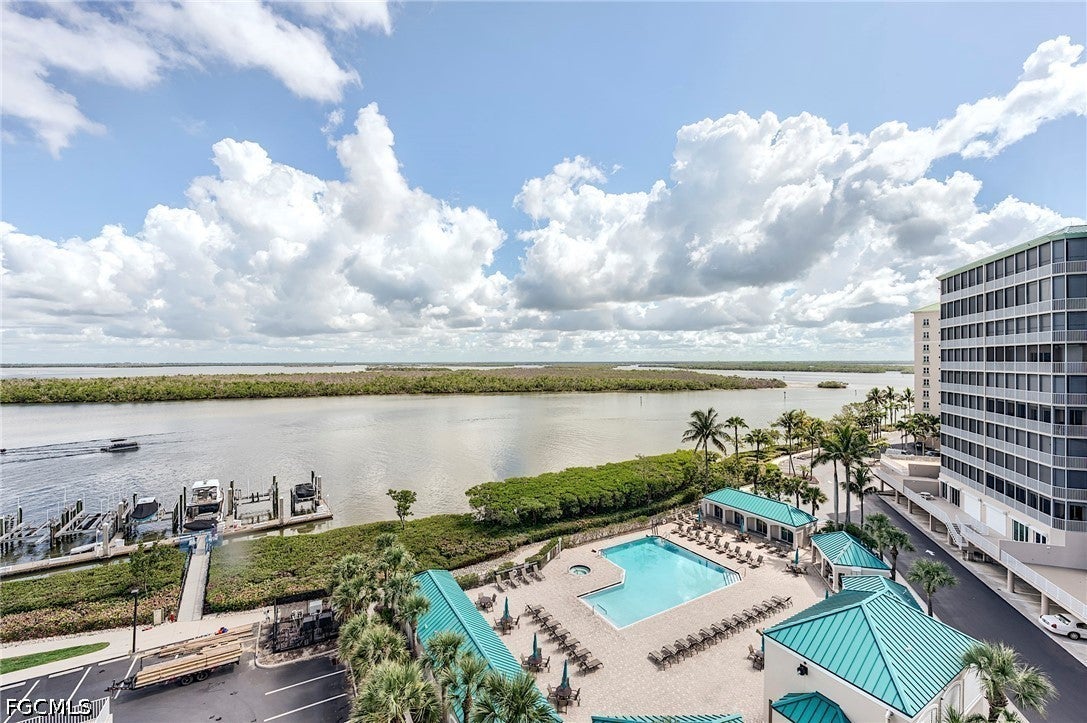 4183 Bay Beach Lane 375