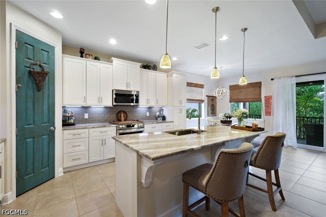 8554 Banyan Bay Boulevard
