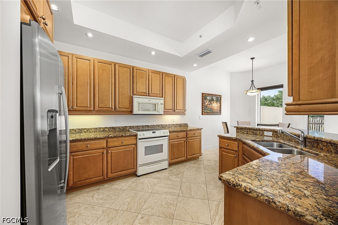 4182 Bay Beach Lane 722