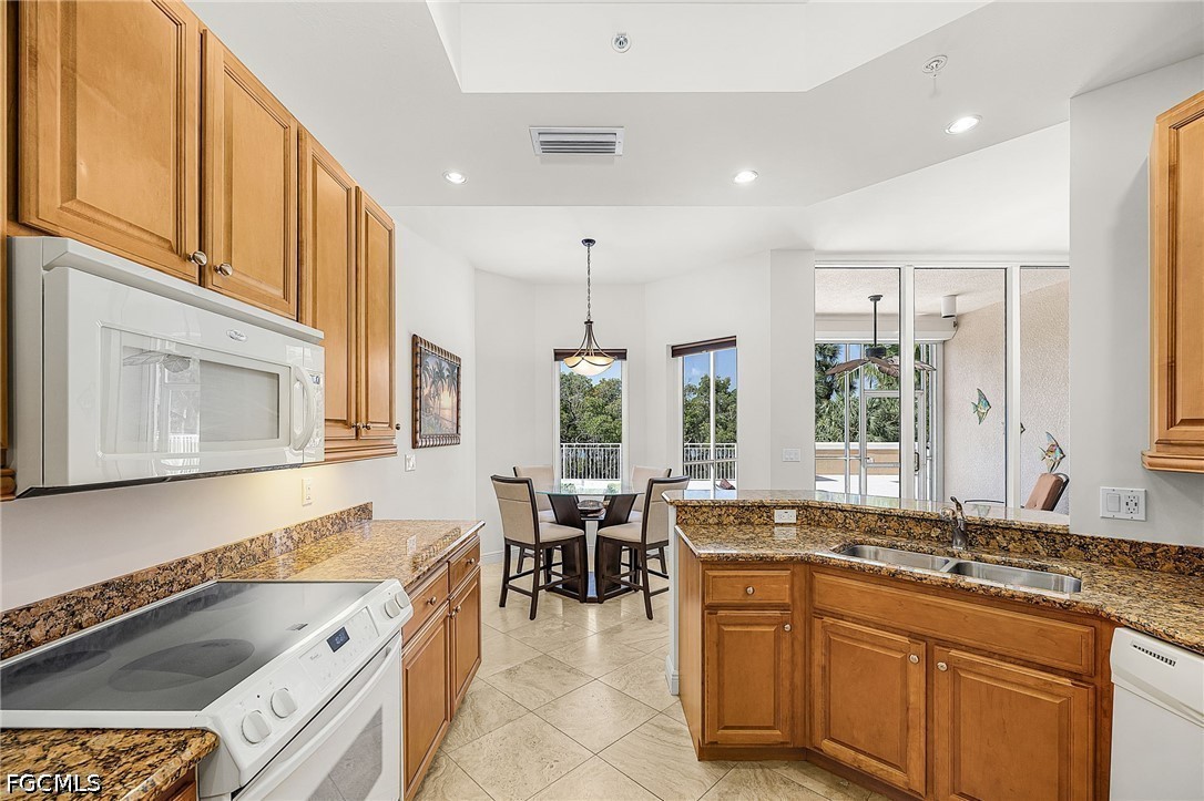 4182 Bay Beach Lane 722