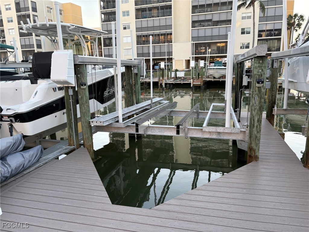 Dock 27 4351 Bay Beach Ln