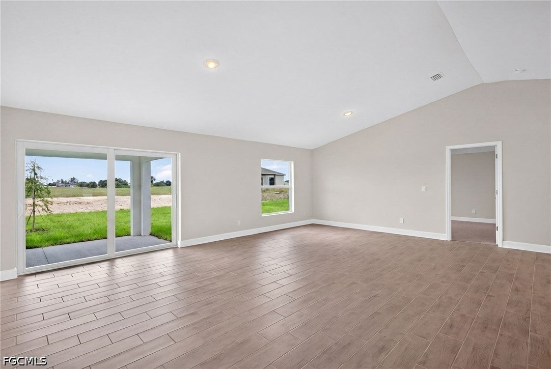 1135 NW 8th Place