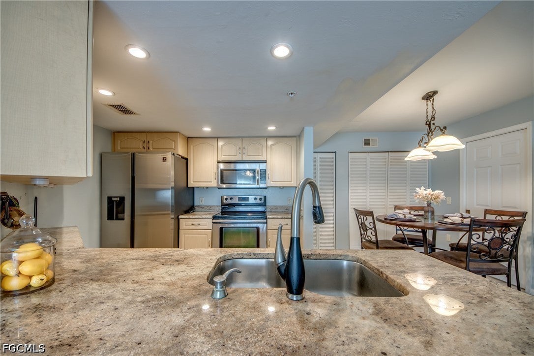 1761 Four Mile Cove Parkway 513
