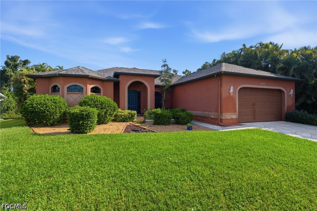 8323 Caloosa Road