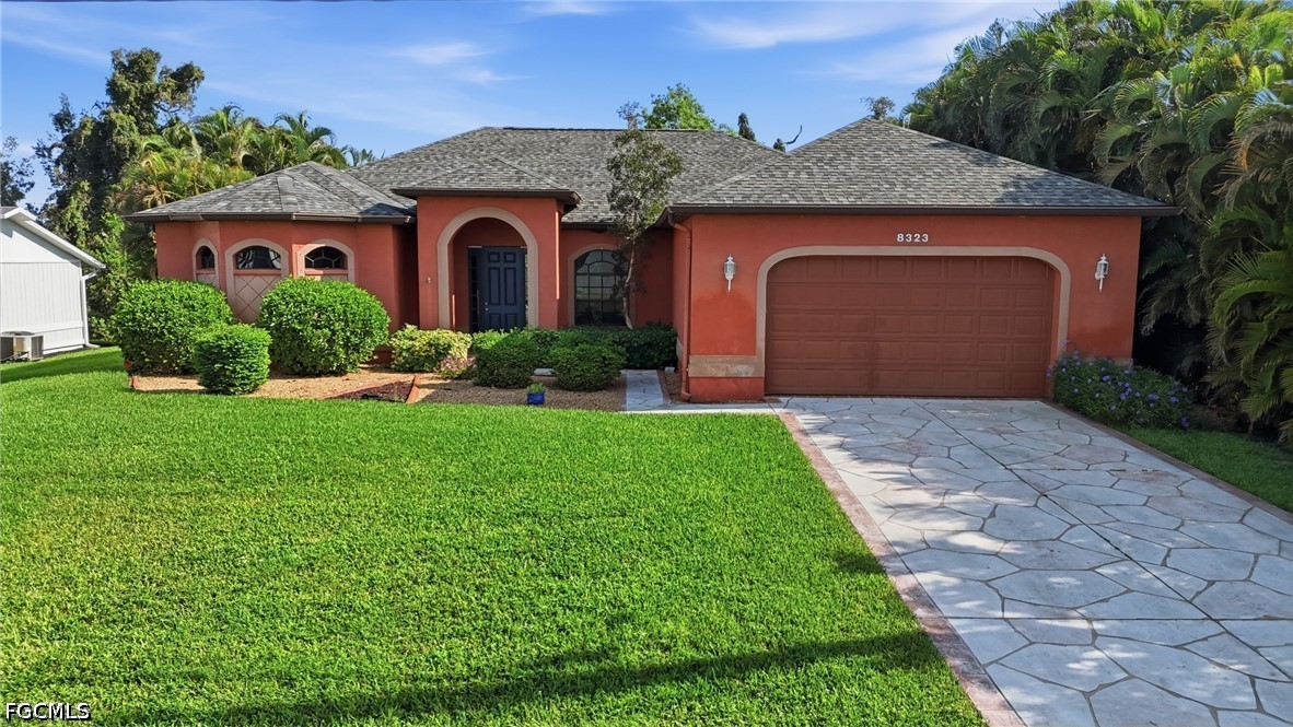 8323 Caloosa Road