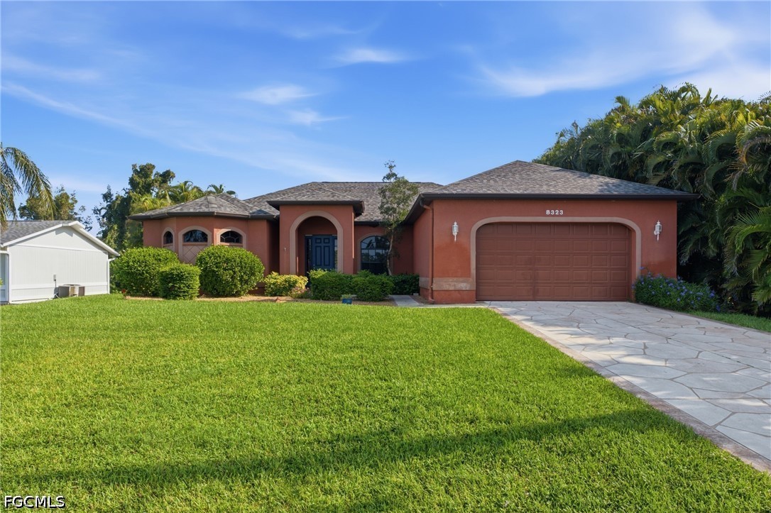 8323 Caloosa Road