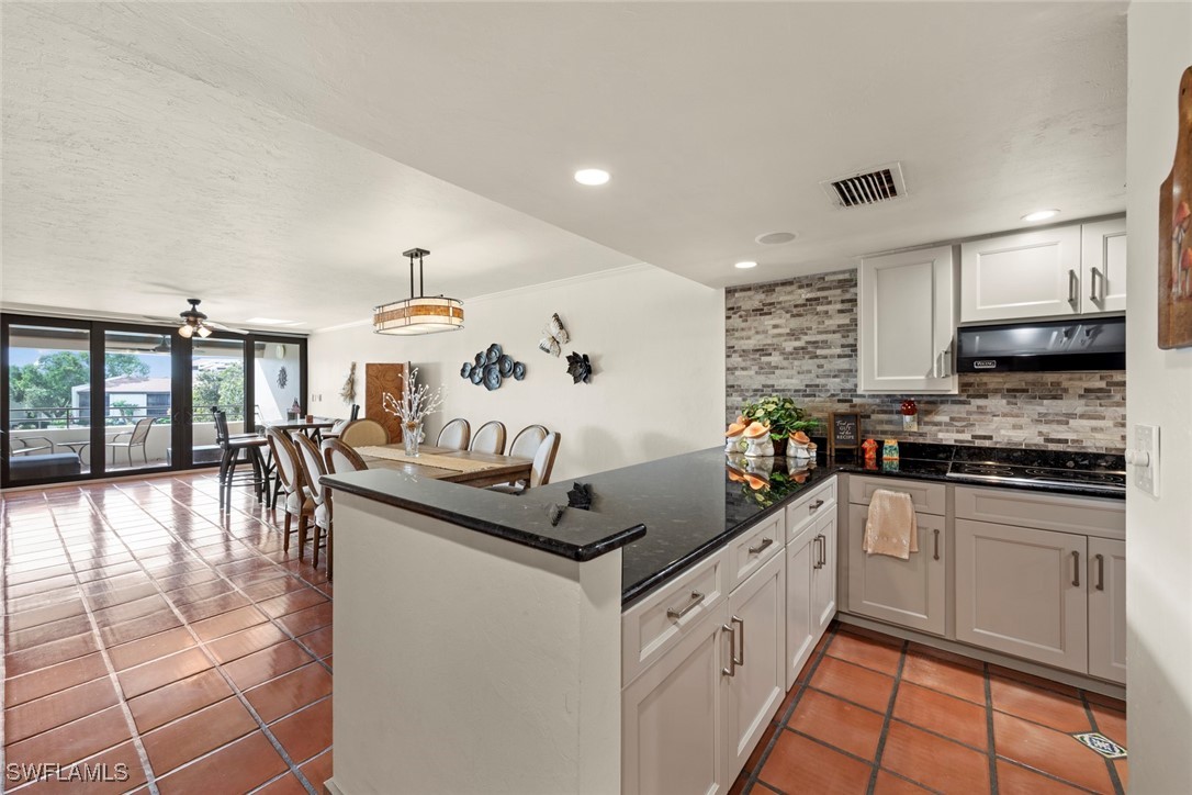 5260 S Landings Drive 304