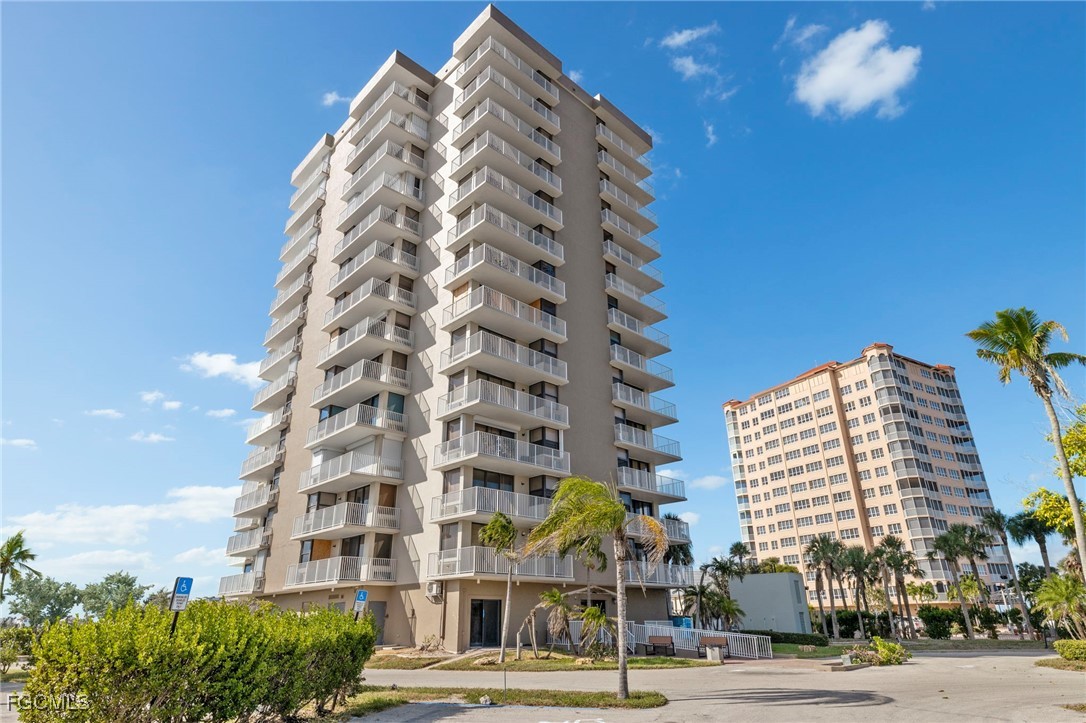 8701 Estero Boulevard NW 1204
