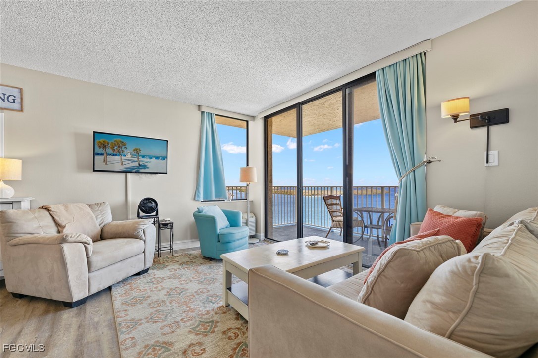 8701 Estero Boulevard NW 1204