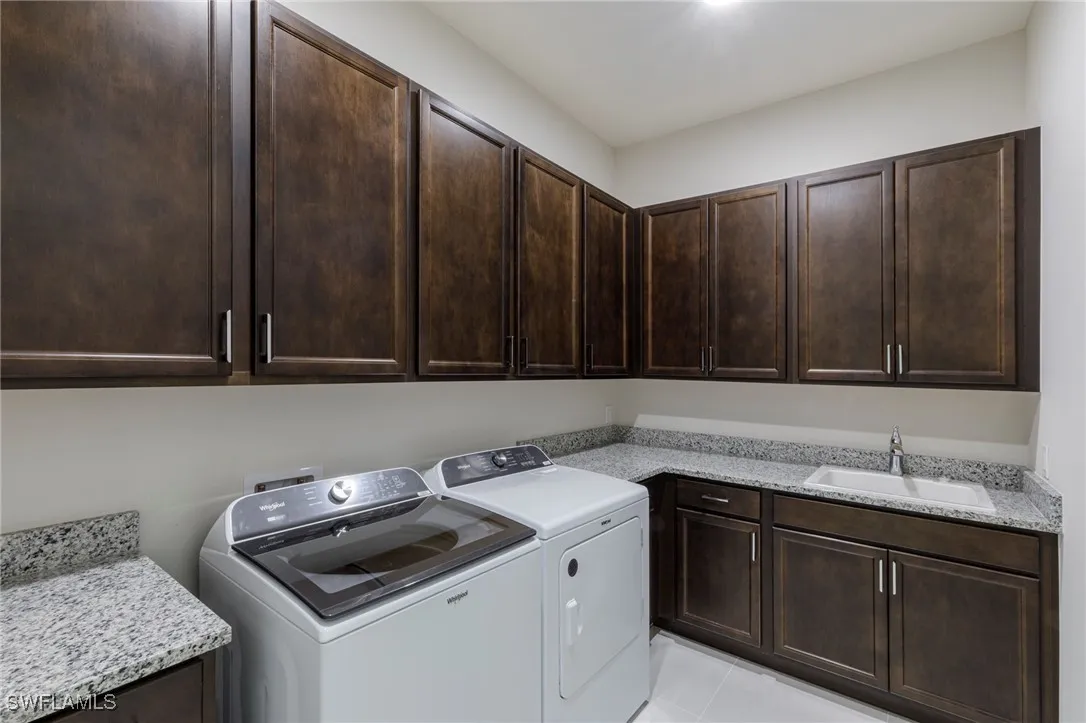 Naples, Florida 34113, United States, 4 Bedrooms Bedrooms, ,4 BathroomsBathrooms,Residential,Active,138562