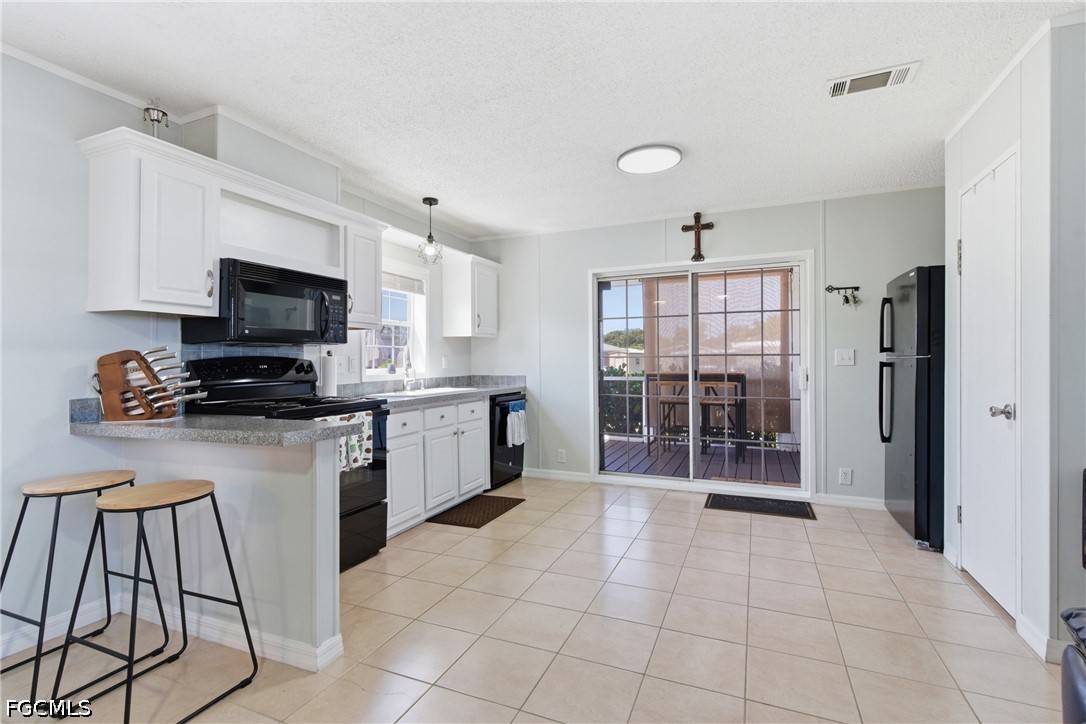 5558 Palm Beach Boulevard 105