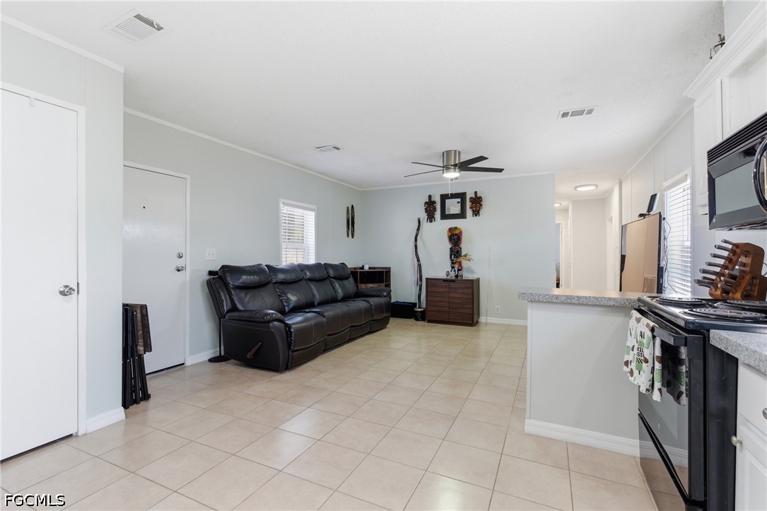 5558 Palm Beach Boulevard 105