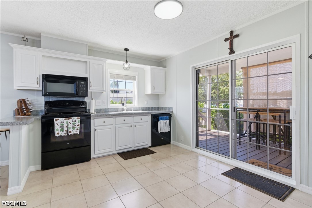 5558 Palm Beach Boulevard 105