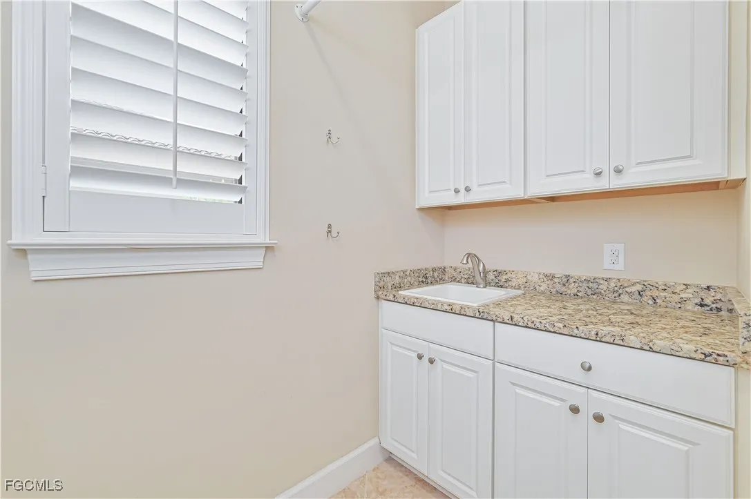 Alva, Florida 33920, United States, 2 Bedrooms Bedrooms, ,3 BathroomsBathrooms,Residential,Active,223962