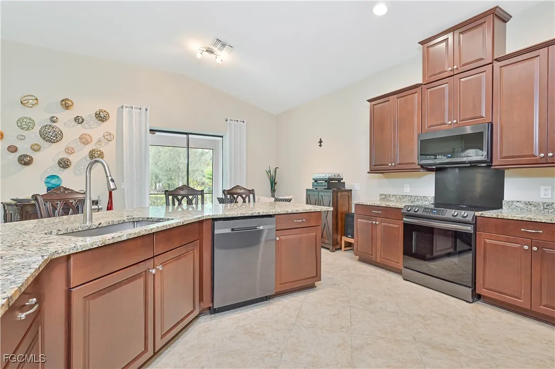 Alva, Florida 33920, United States, 2 Bedrooms Bedrooms, ,3 BathroomsBathrooms,Residential,Active,223962