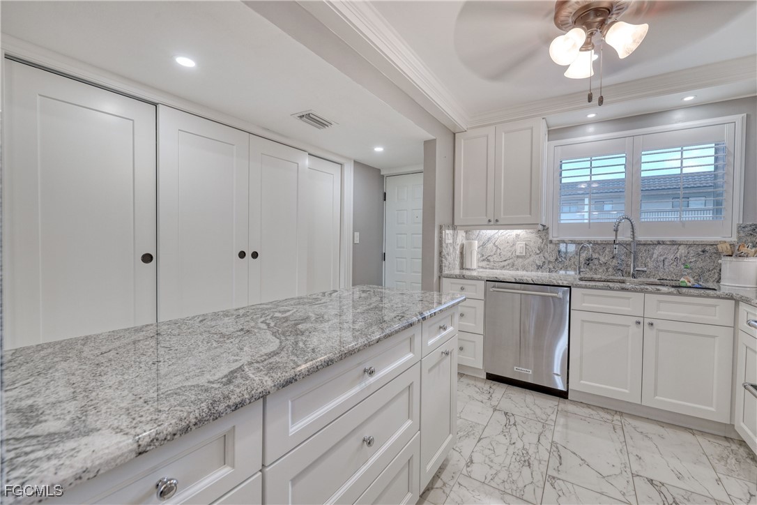 2121 Collier Avenue 412