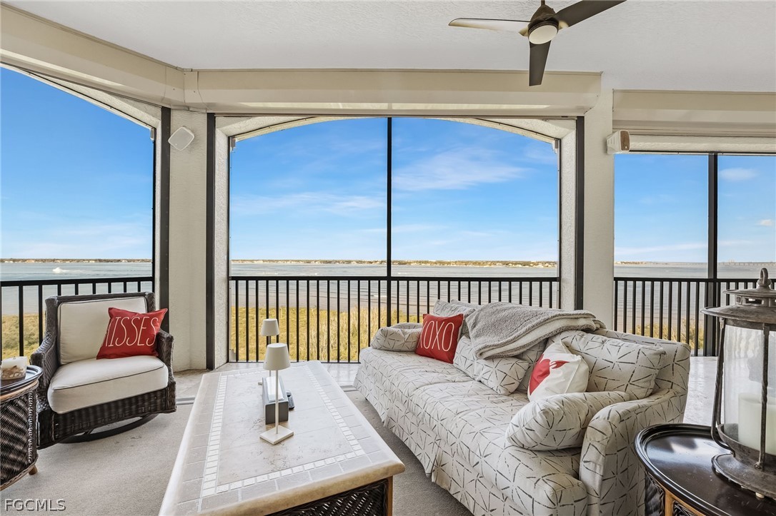 11600 Court Of Palms 702