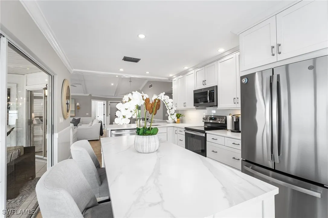 Fort Myers, Florida 33908, United States, 3 Bedrooms Bedrooms, ,3 BathroomsBathrooms,Residential,Pending,18073