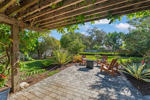 3325 AVOCADO Drive Fort Myers FL 33901