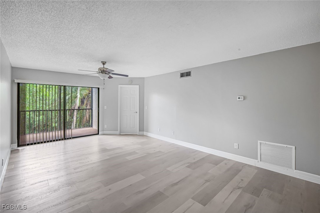 15206 Parkside Drive 102