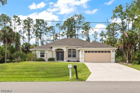 Photo of 3231 Traverse Avenue, North Port, FL 34286 (MLS # 2026041381)