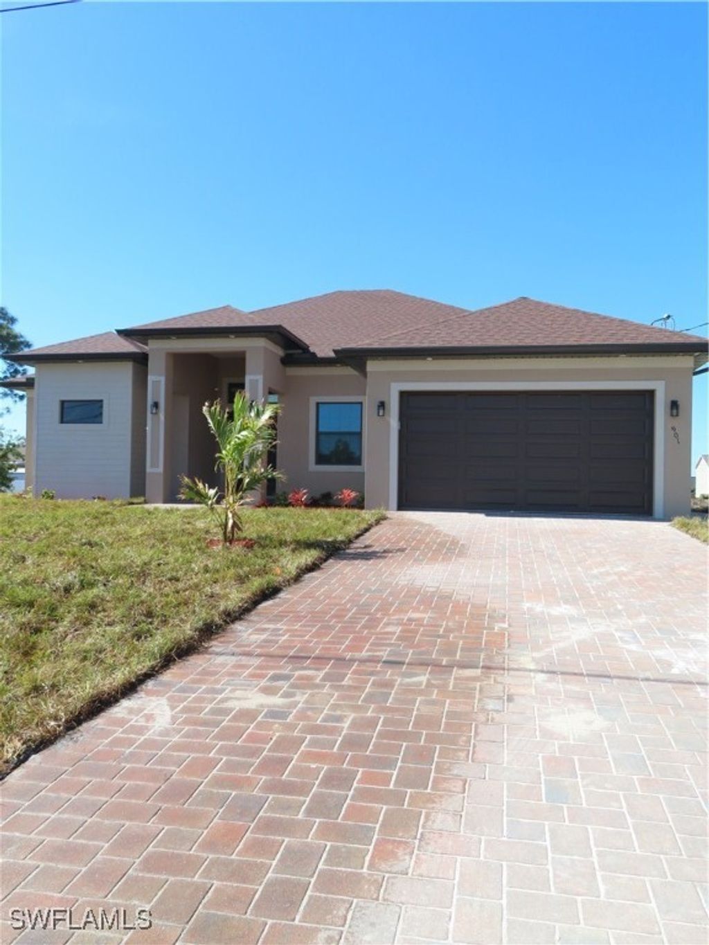 listing image 0
