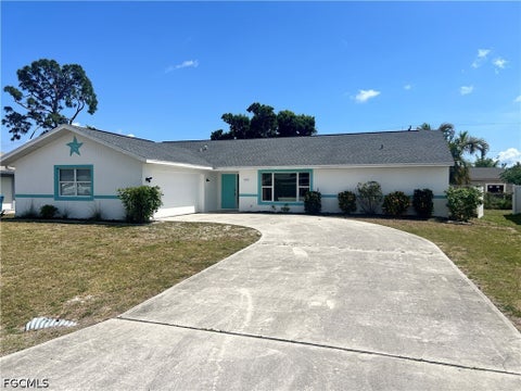 Photo of 22127 Lancaster Avenue, Port Charlotte, FL 33952 (MLS # 2026018135)
