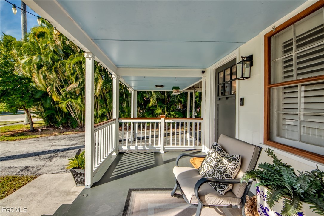 1421 Maravilla Avenue