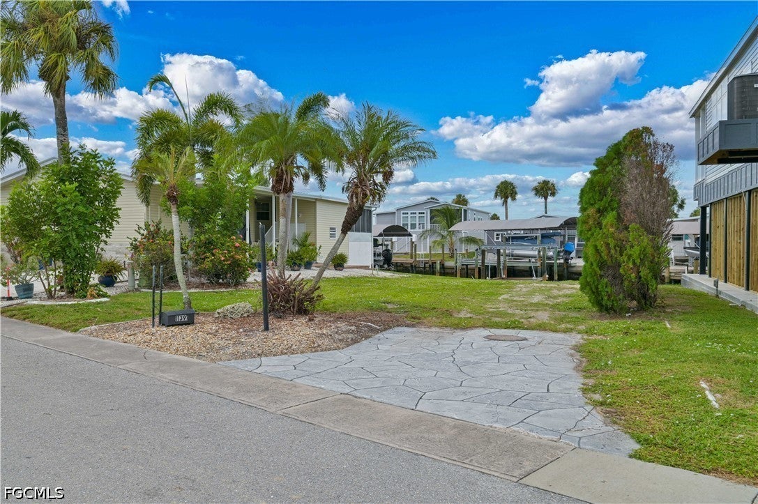 11391 Azalea Lane