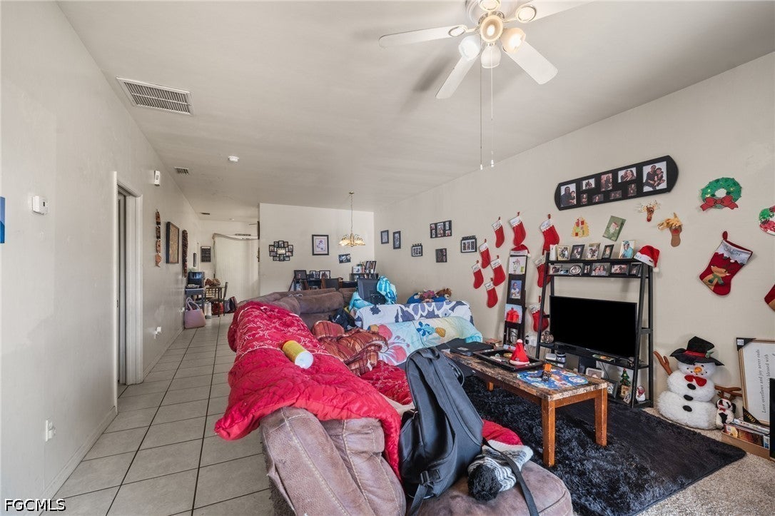 707 SE Van Loon Terrace