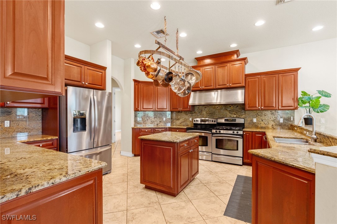 15144 Briar Ridge Circle
