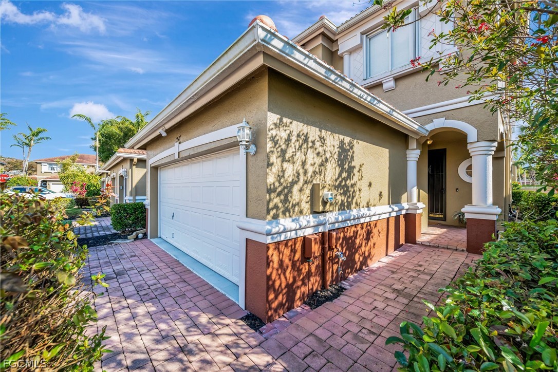 9527 Brookville Court