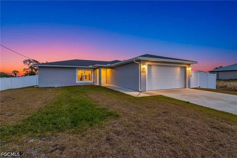 7024 Hero Circle Labelle FL 33935