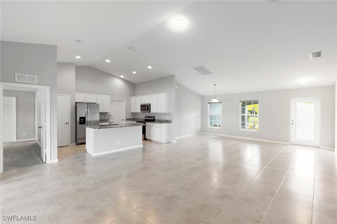 4732 NW 39th Avenue