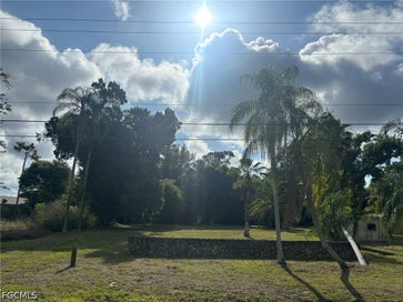 2948 Garden Street North Fort Myers FL 33917