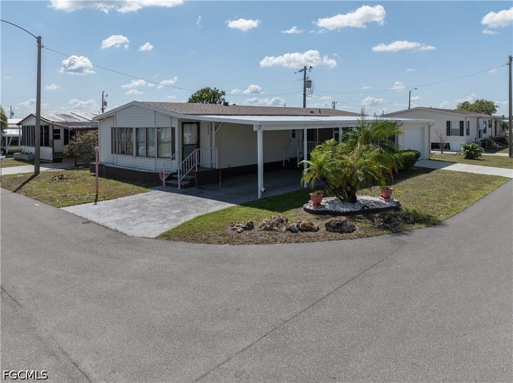 3408 Rainbow Lane