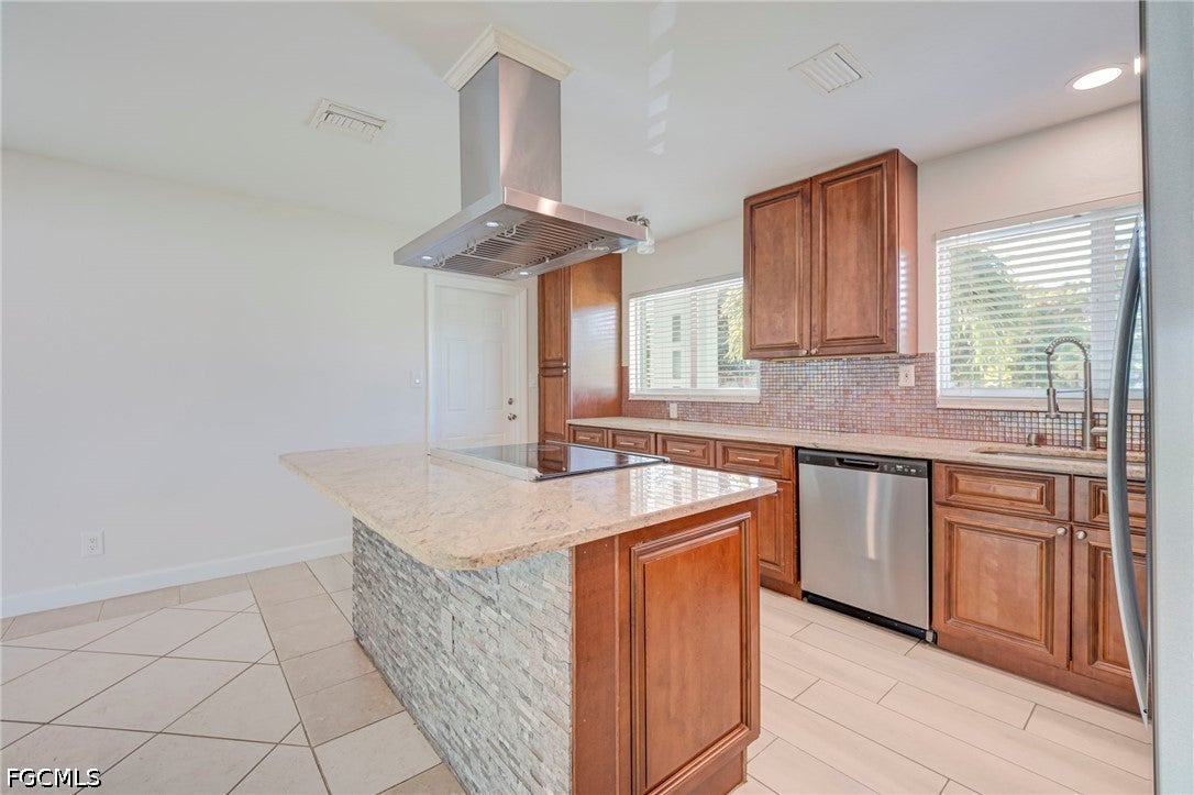 843 Lake McGregor Drive